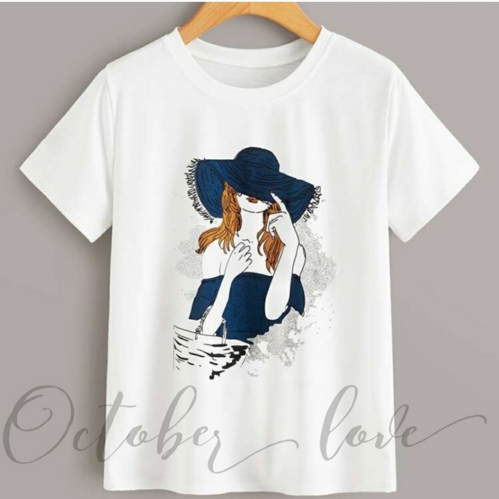 📦Great white graphic tee!